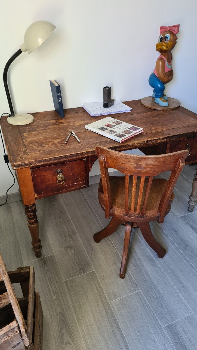 Nineteenth Century Solid Oak Desk-photo-4