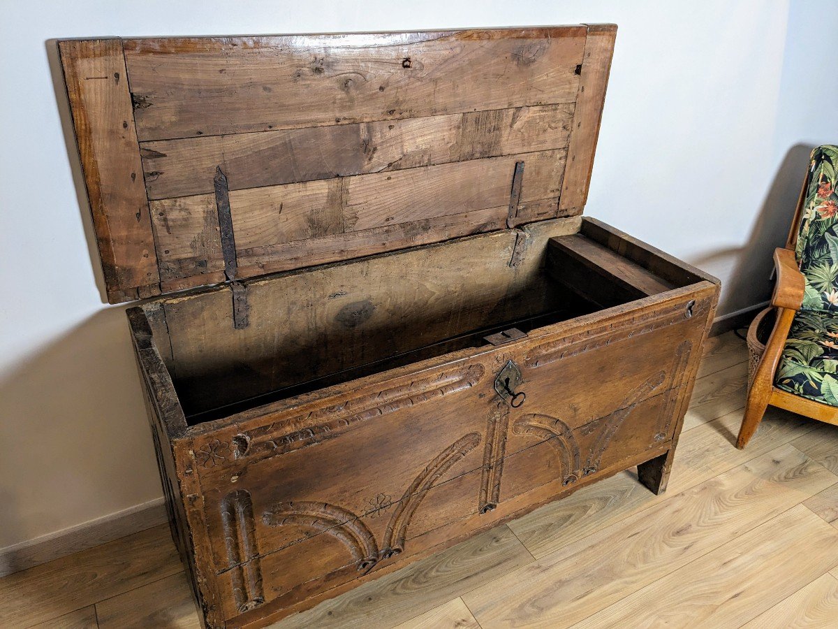 Gascon Chest In Solid Walnut 19th Century-photo-4