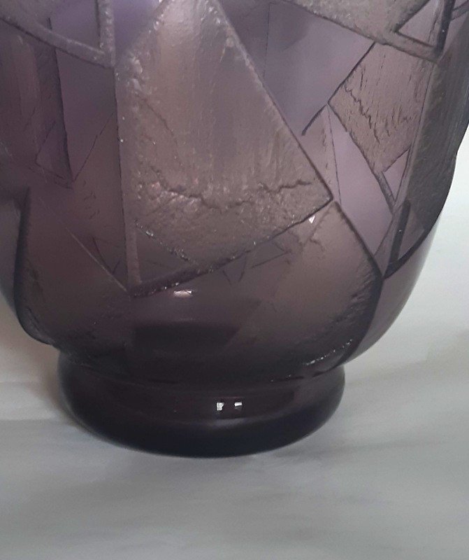 Important Vase Daum Nancy à Décor Géométrique Gravé à l'Acide époque Art Déco Vers 1930-photo-2