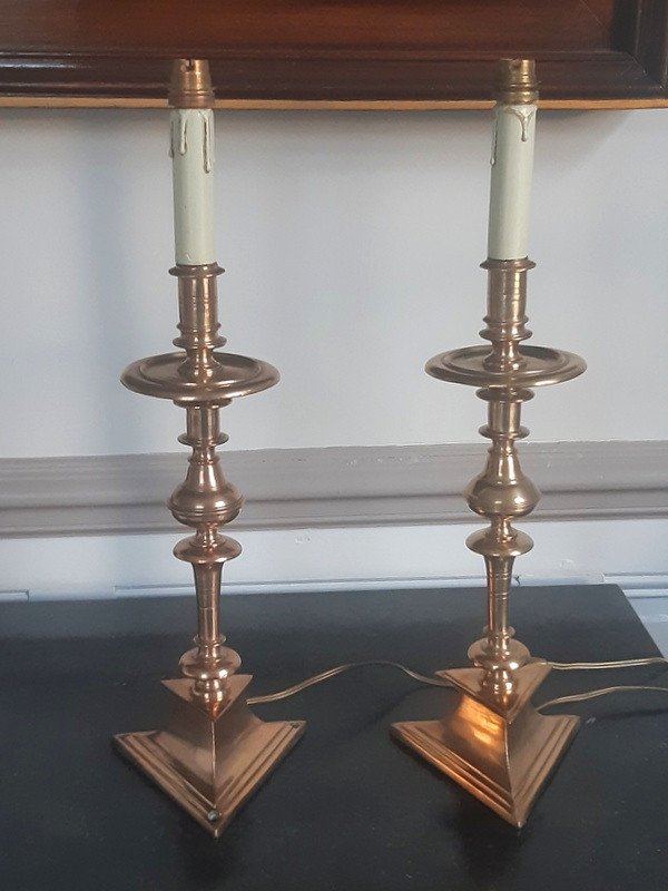 Belle Paire De Bougeoirs En Bronze Montés En Lampe De Style XVIIème Siècle