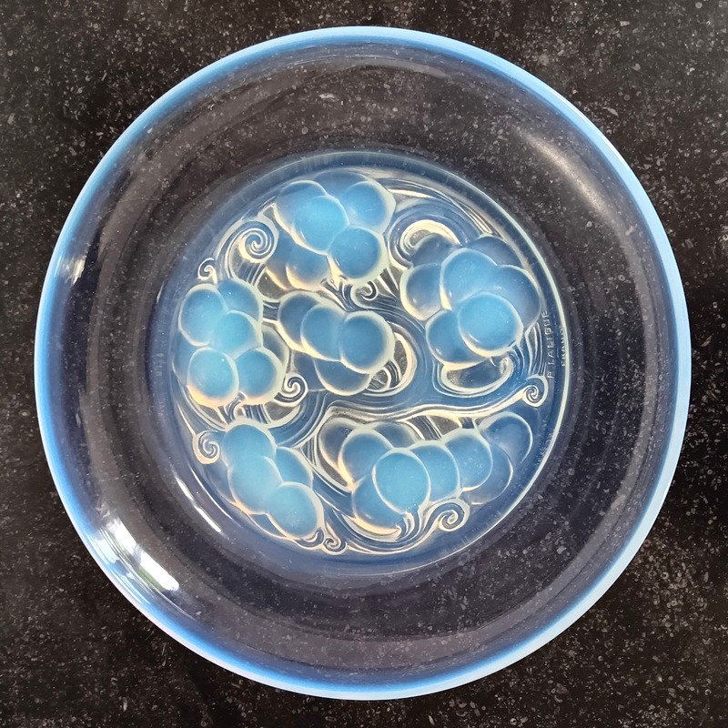 René Lalique 1927 Coupe Marienthal Aux Raisins Verre Opalescent 