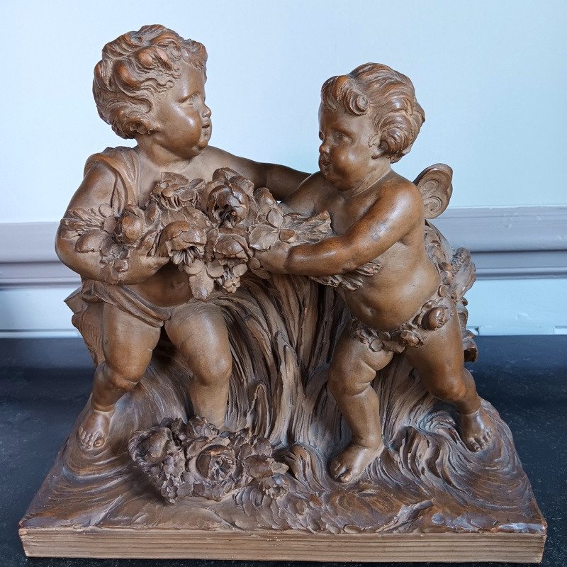 G. Cholin (actif au XIXème) Chérubin Et Amour Angelot Putti Aux Fleurs Sculpture En Terre cuite