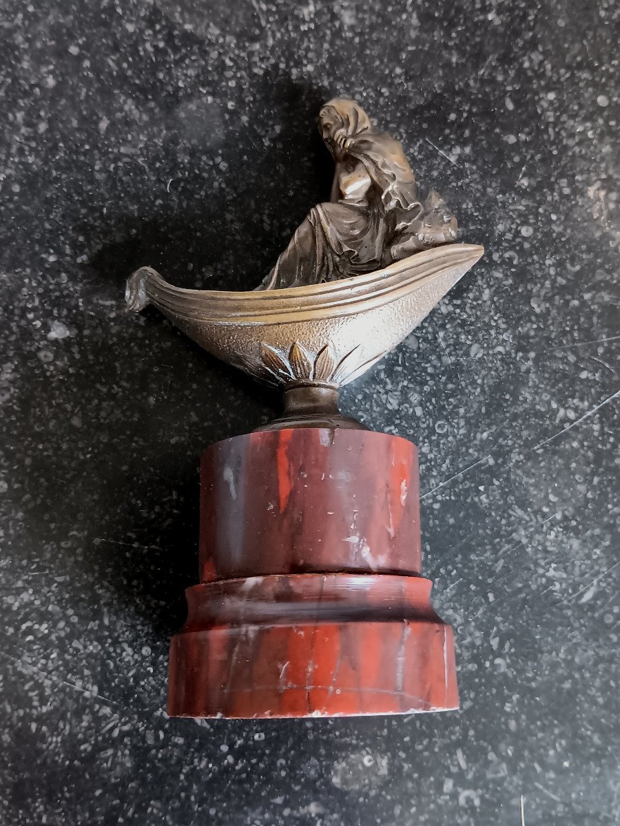 Petite Sculpture Statuette En Bronze De Forme Navette Avec Une Femme Socle En Marbre  griotte-photo-5