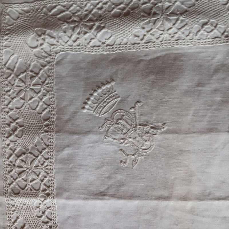 Embroidered Linen Sheet And Lace And Two Matching Pillowcases From Château Under Count's Crown 19th Century -photo-3