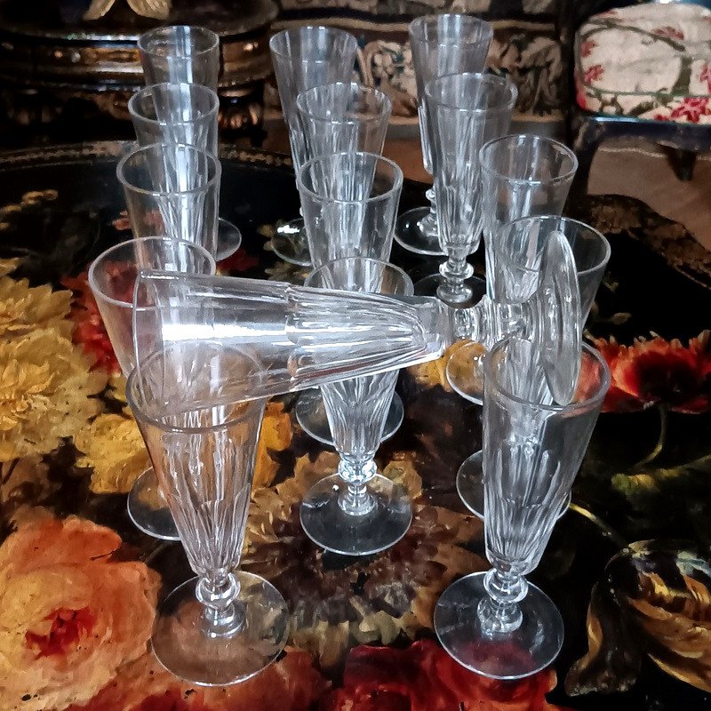 Beautiful Set Of 15 19th Century Blown Glass Champagne Flutes-photo-1