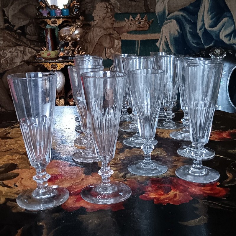 Beautiful Set Of 15 19th Century Blown Glass Champagne Flutes-photo-2