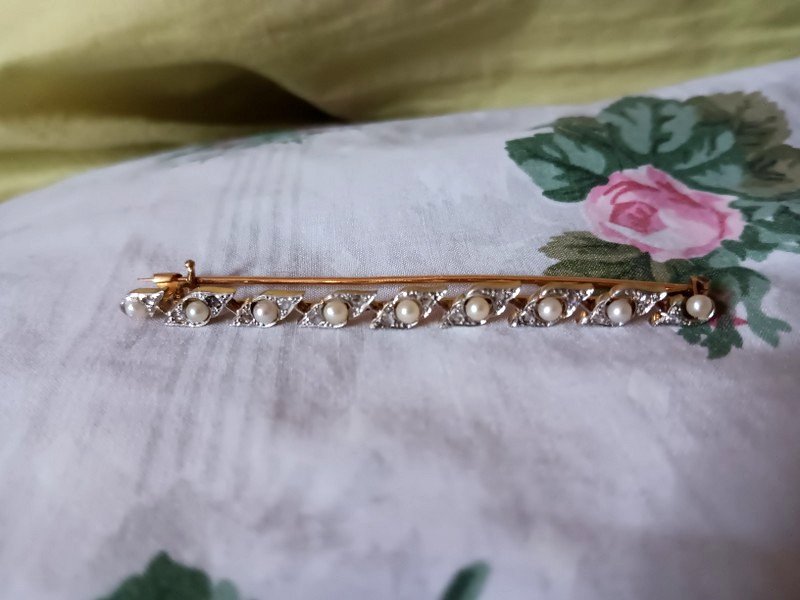 Delicate Barrette Brooch In 18 Carat Yellow Gold, Diamonds And Pearls 19th Century