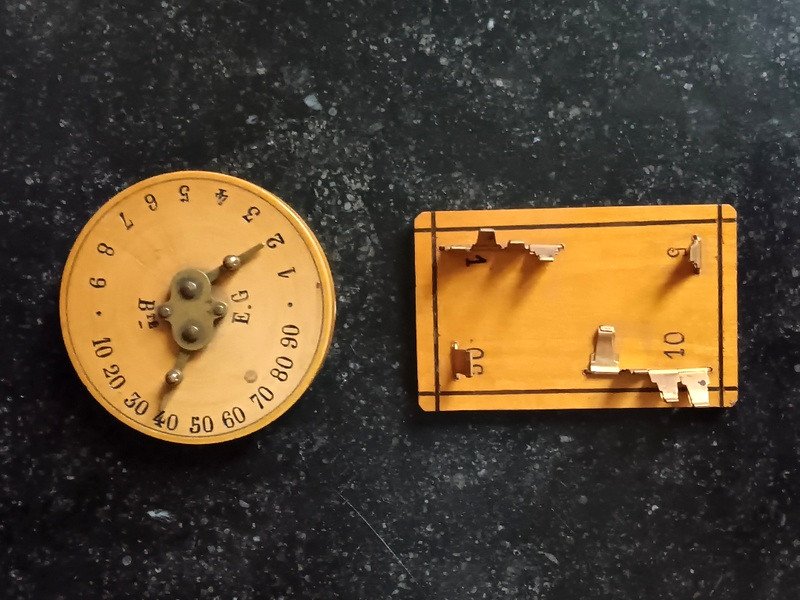 2 Old Wooden Score Counters For Games-photo-2