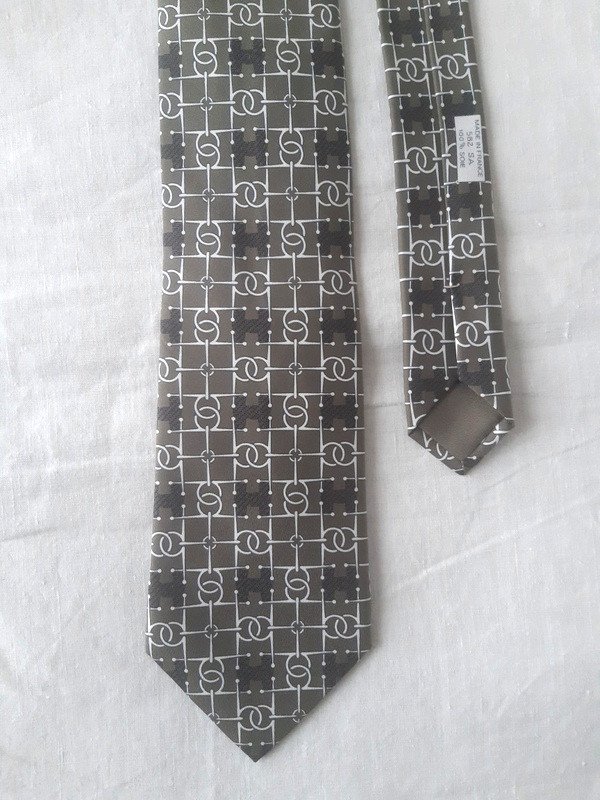 Hermès Paris H-patterned Silk Tie-photo-2