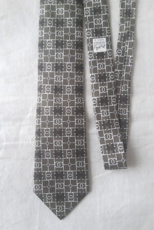 Hermès Paris H-patterned Silk Tie-photo-1