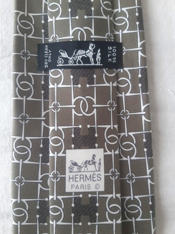 Hermès Paris H-patterned Silk Tie