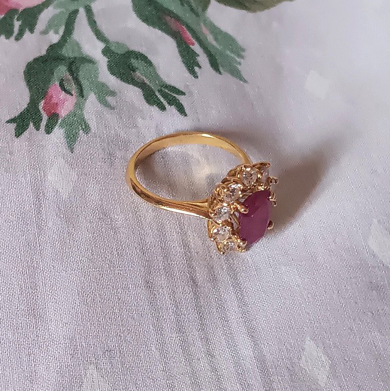 18k Yellow Gold Ruby And Diamond Ring-photo-4