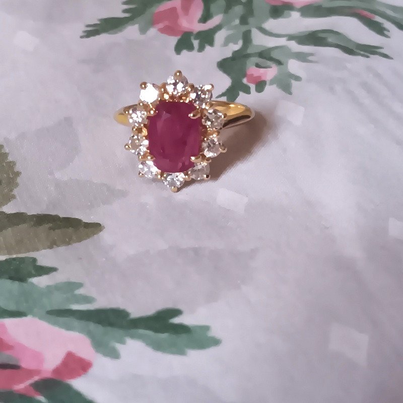 18k Yellow Gold Ruby And Diamond Ring-photo-1