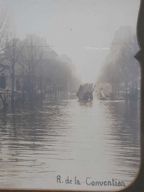 Old Photo The Flood Of The Seine In Paris In 1910-photo-4