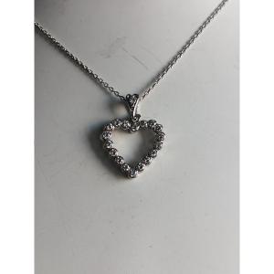 Pendentif Cœur diamants Et Sa Chaîne En Or 18 Carats 