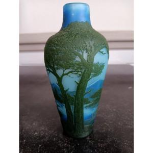 Vase De Vez Pantin Crystal Factory With Lake Landscape Art Nouveau Period 