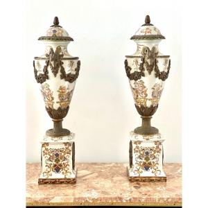 Pair Of Large Vases / Vases / Urns