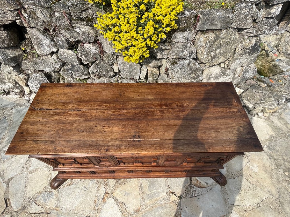 Magnificent Cassone Chest In Walnut From The 17th Century -photo-2