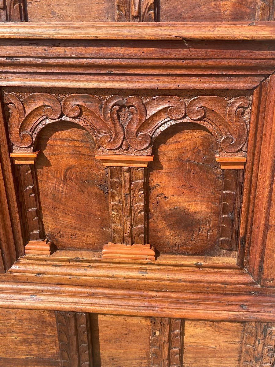 Magnificent Cassone Chest In Walnut From The 17th Century -photo-8