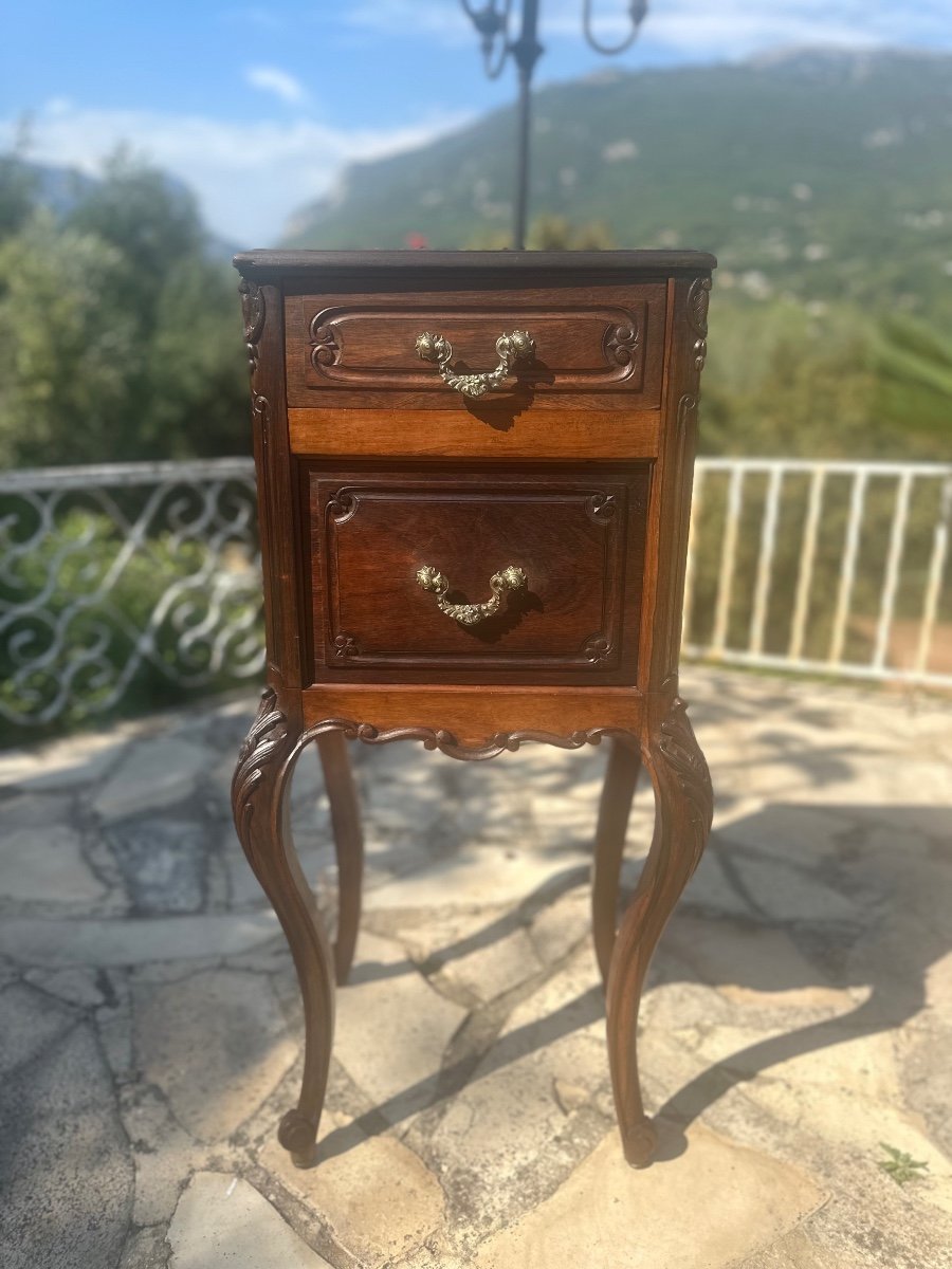 Elegant Small Louis XV Style Flying Table In Rosewood From The 19th Century 