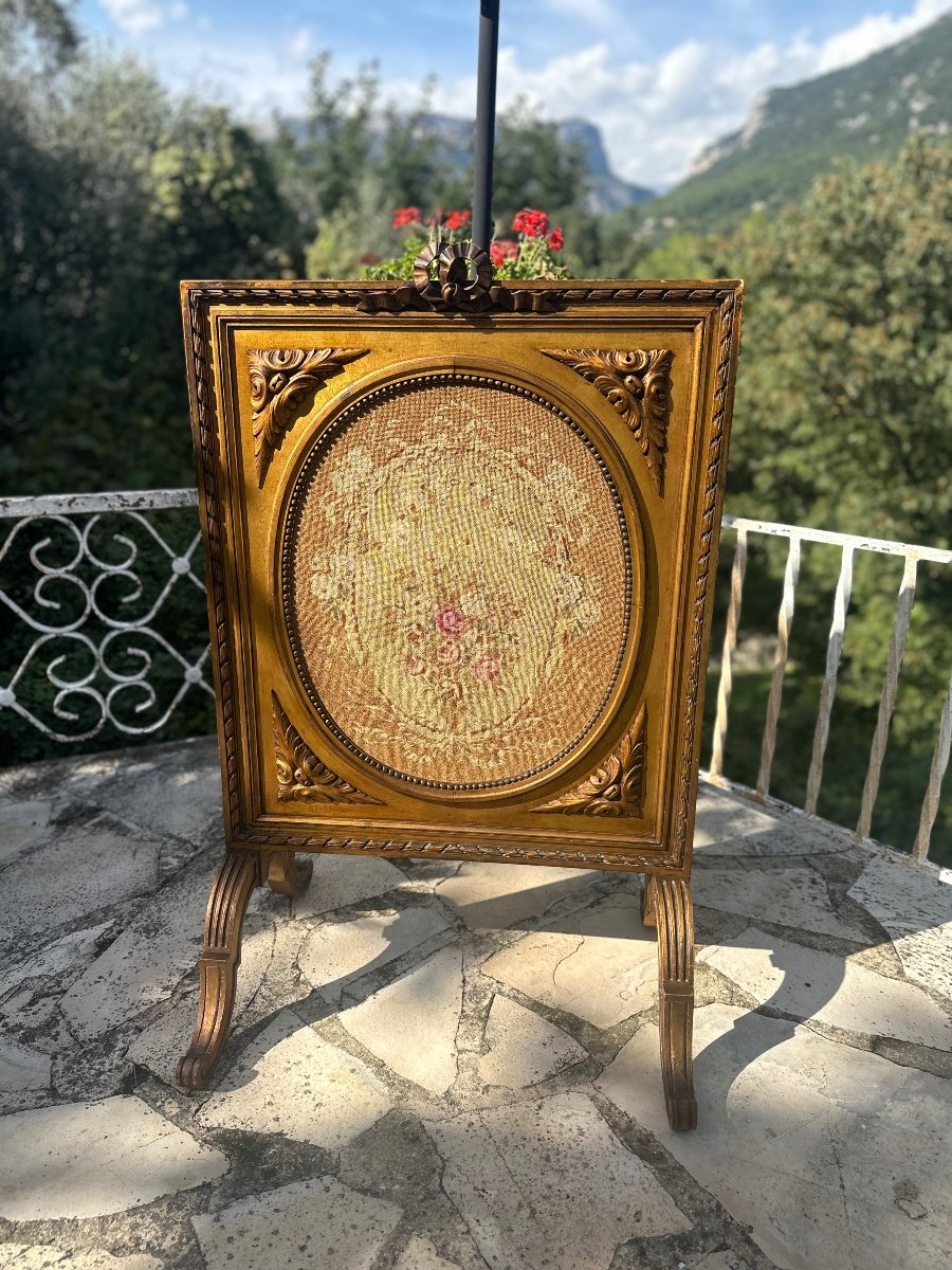 19th Century Carved Gilded Wood Fireplace Screen -photo-3