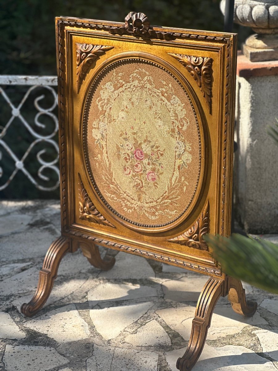 19th Century Carved Gilded Wood Fireplace Screen -photo-3