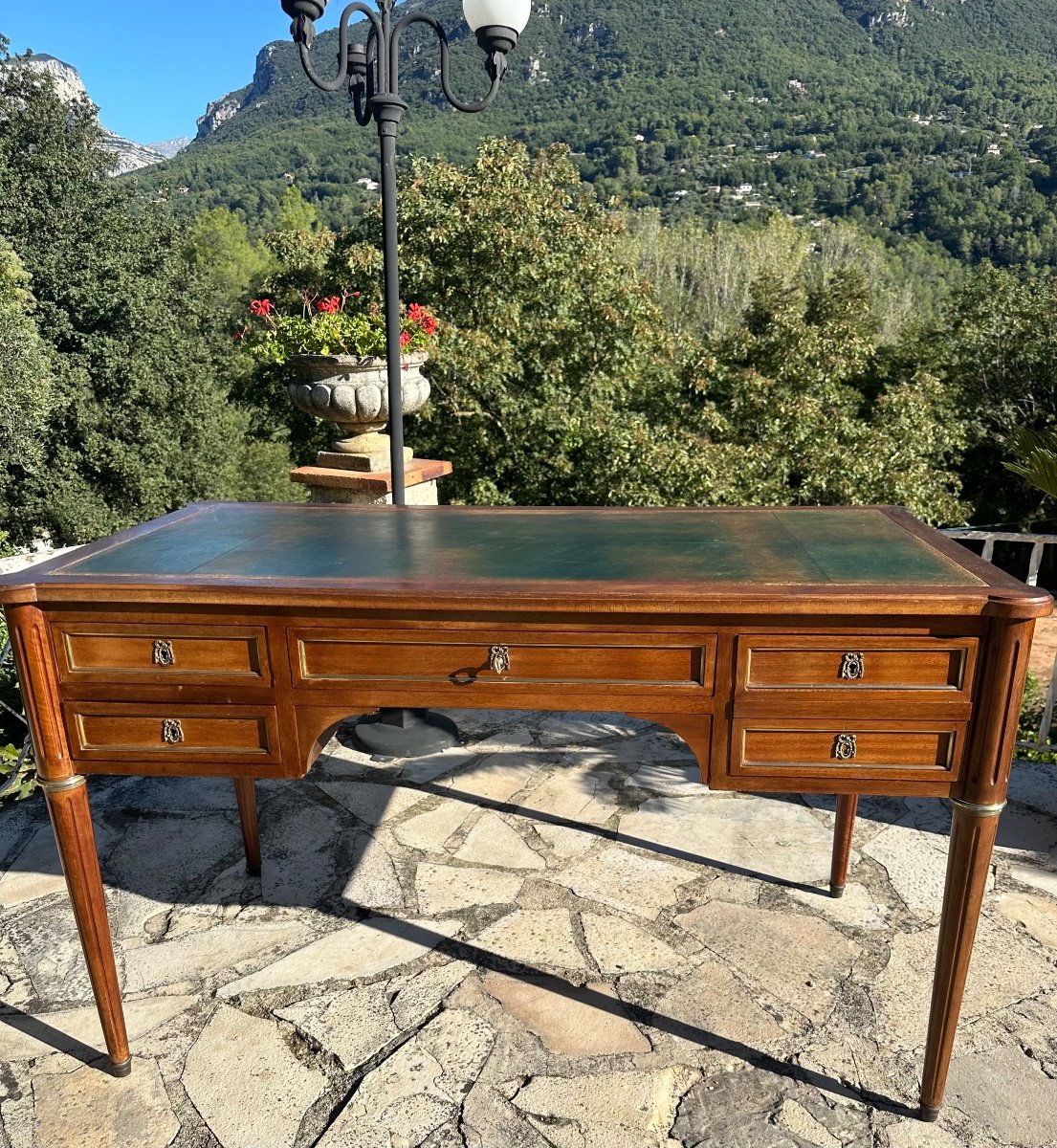 Bureau Plat En Acajou Massif Et Bronze De Style Louis XVI époque XIXeme Eme Siècle -photo-1