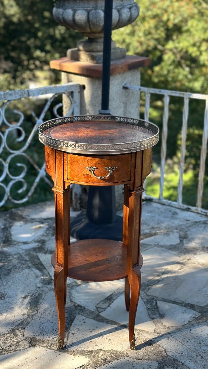 Elegant Small Marquetry Pedestal Table In Louis XV Style, 19th Century -photo-3