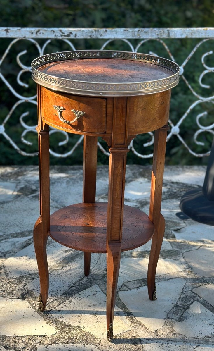 Elegant Small Marquetry Pedestal Table In Louis XV Style, 19th Century -photo-2