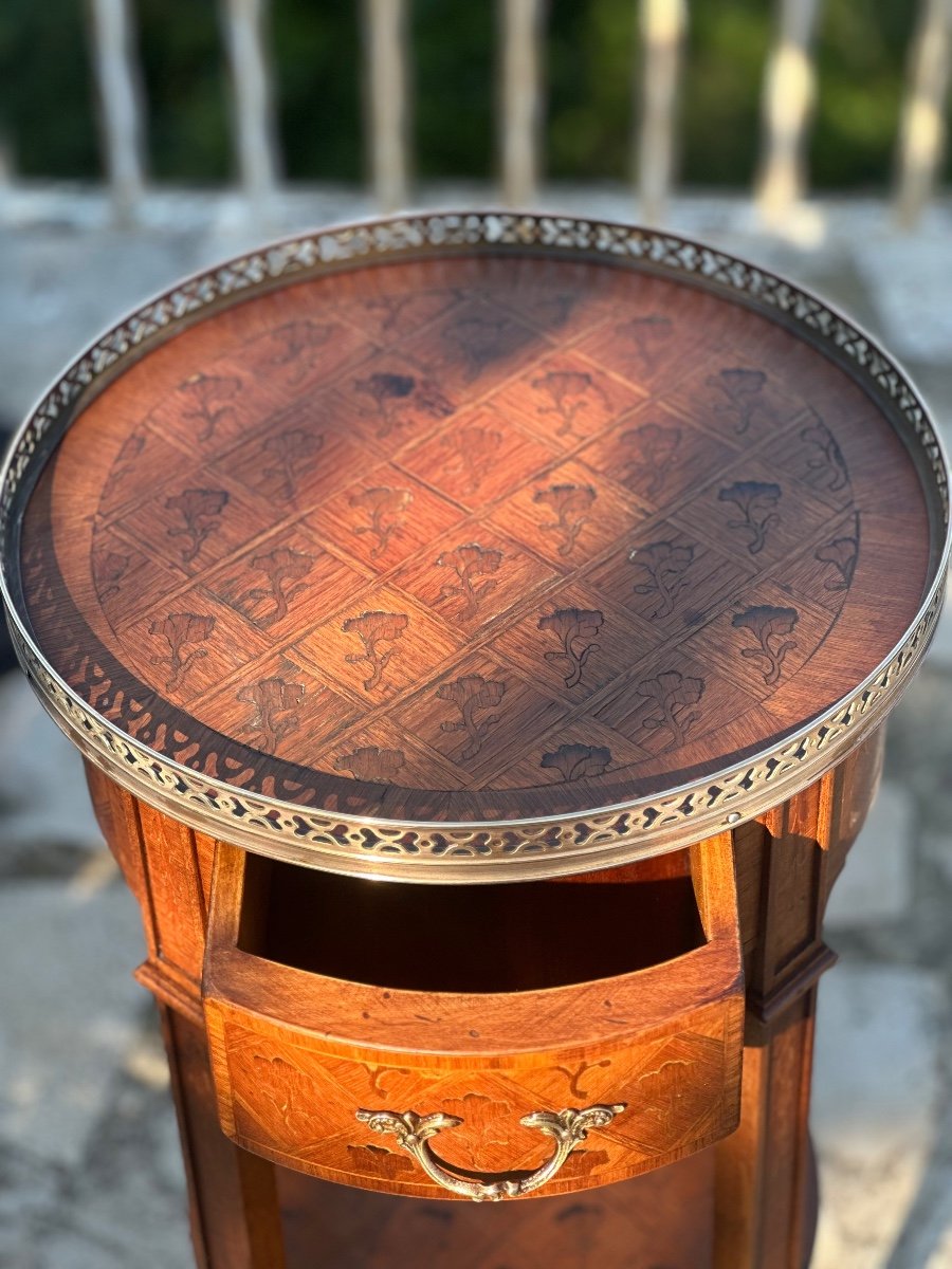 Elegant Small Marquetry Pedestal Table In Louis XV Style, 19th Century -photo-4