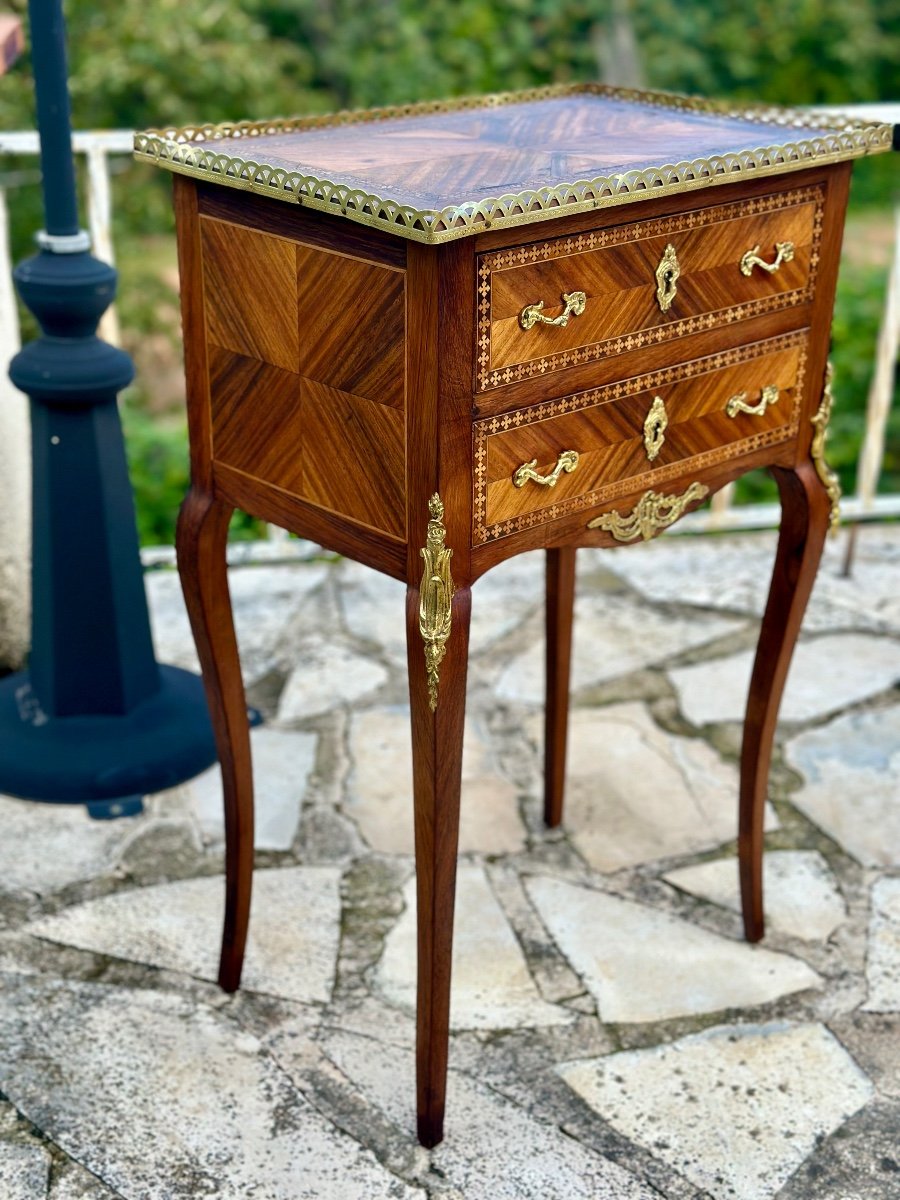 Small Louis XV Style Mahogany And Marquetry Commodine, 20th Century -photo-3