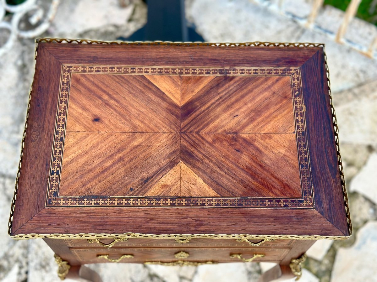 Small Louis XV Style Mahogany And Marquetry Commodine, 20th Century -photo-5