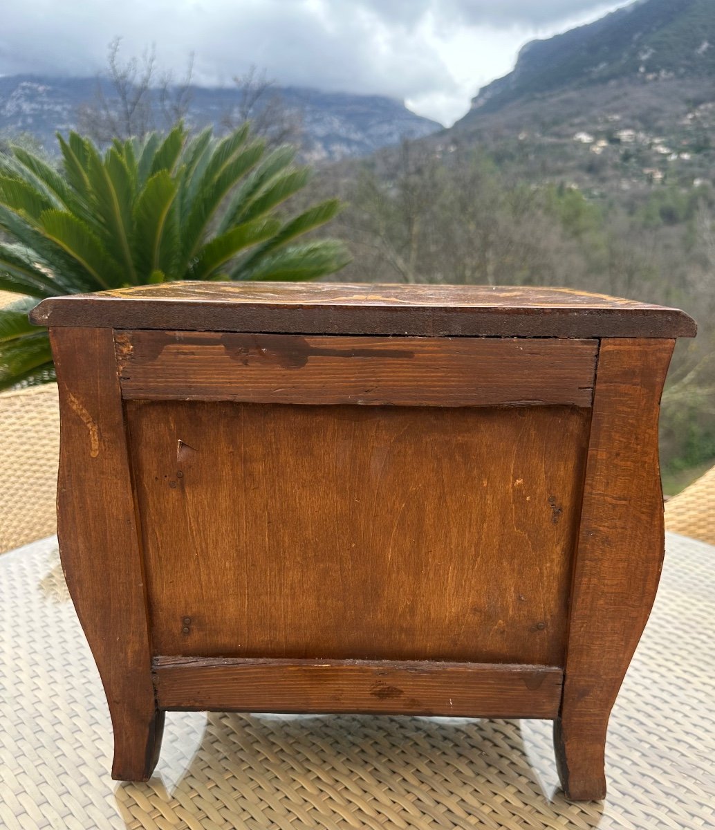 Petite Commode De Poupée Dans Le Goût De Louis XV époque XX Eme Siècle.-photo-5