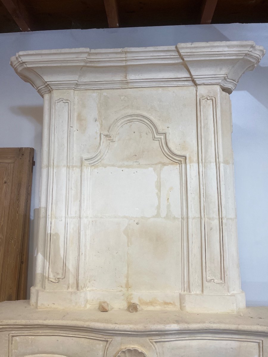 Crazanne Limestone Fireplace-photo-2