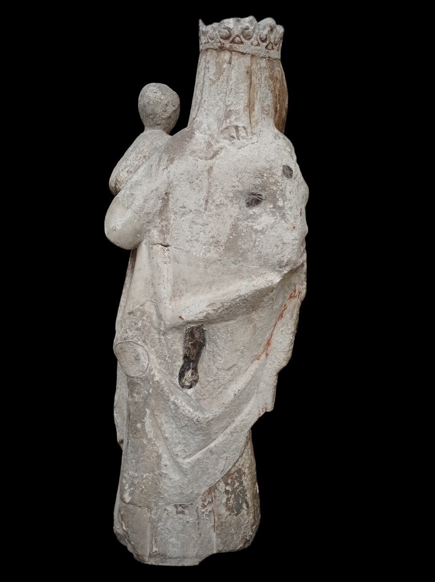 Virgin And Child In Stone, 15th Century-photo-1