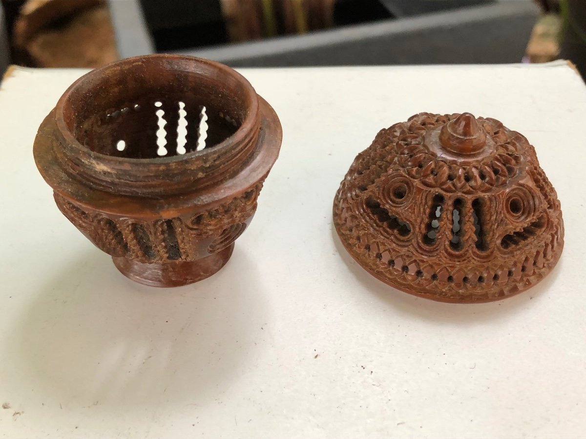 Carved Wooden Objects -photo-2