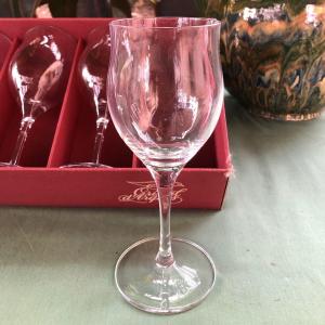 White Wine Glasses 