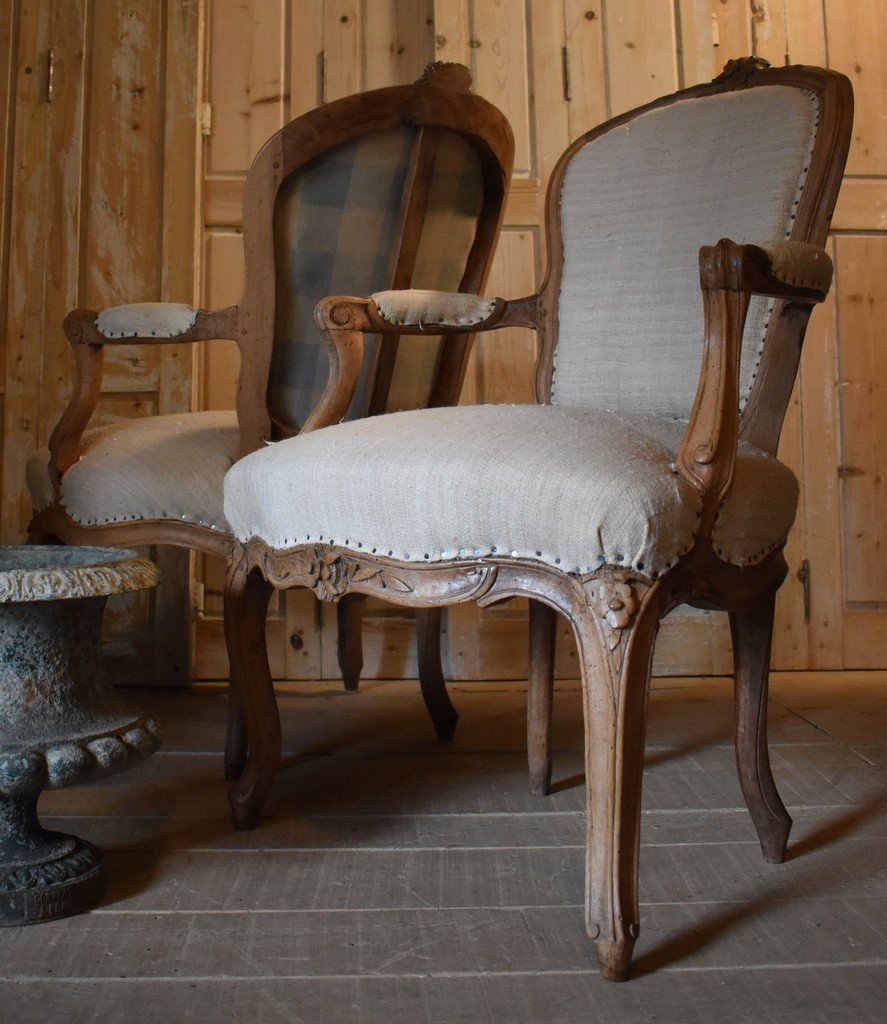 Paire De Fauteuils Louis XV , 18eme