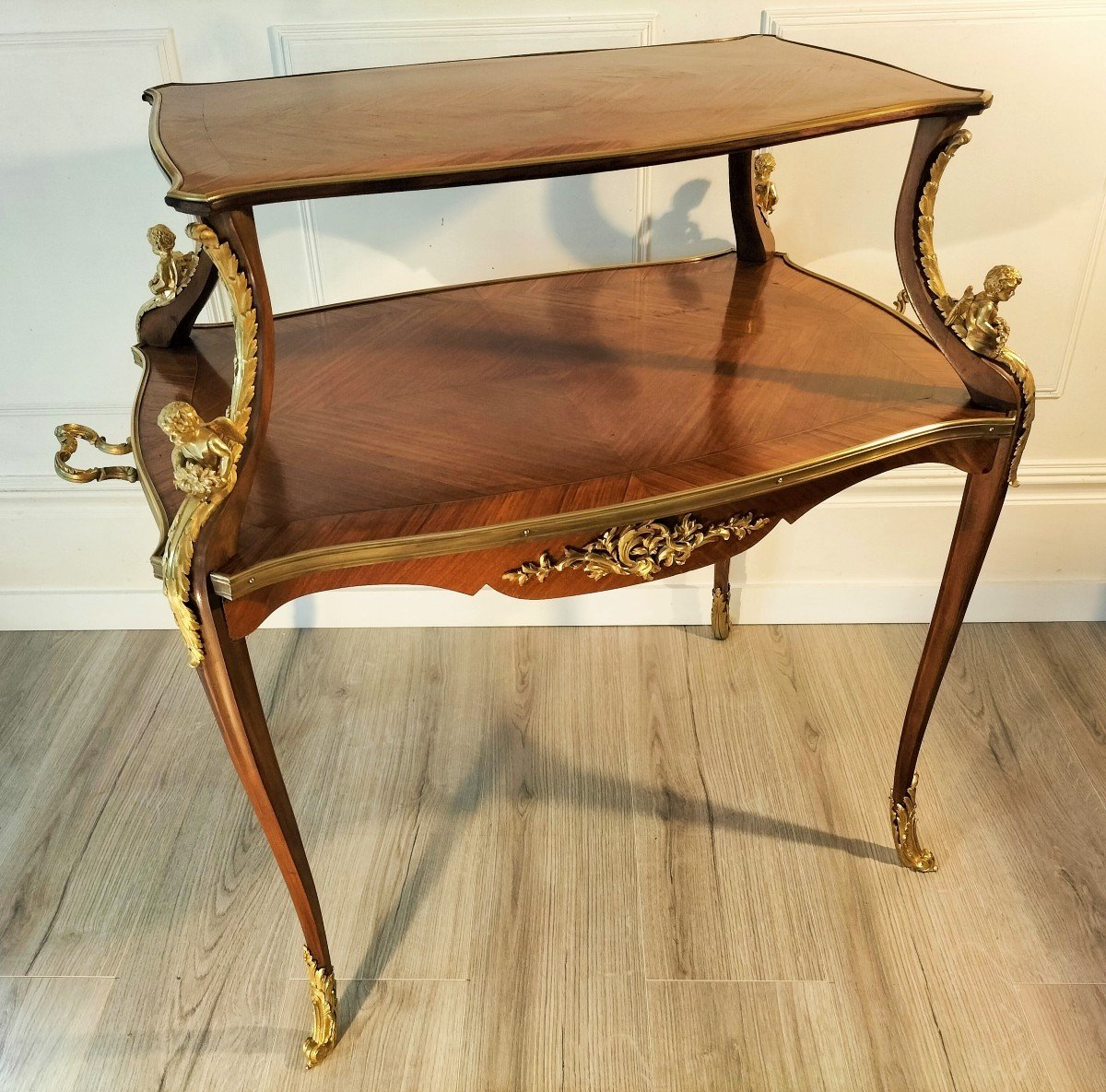 Table à Thé Style Louis XV  circa 1900