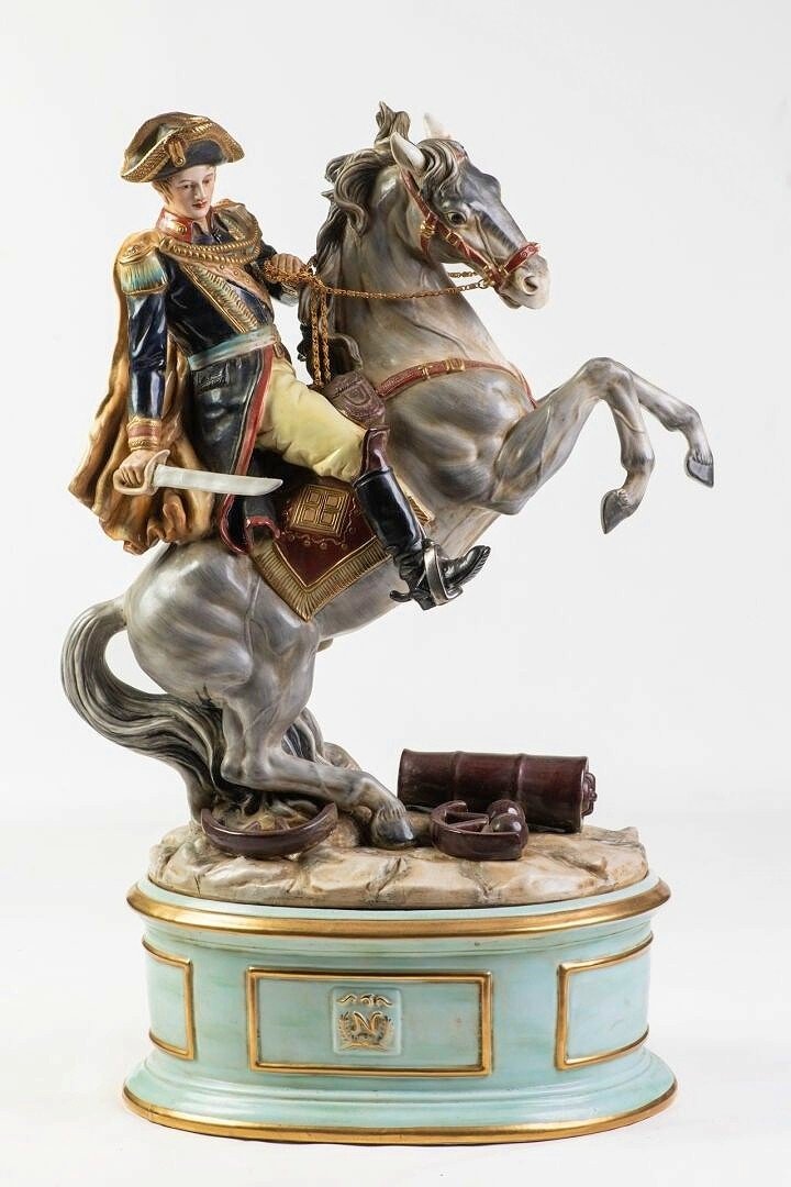 Très Importante Sculpture Napoléon à Cheval