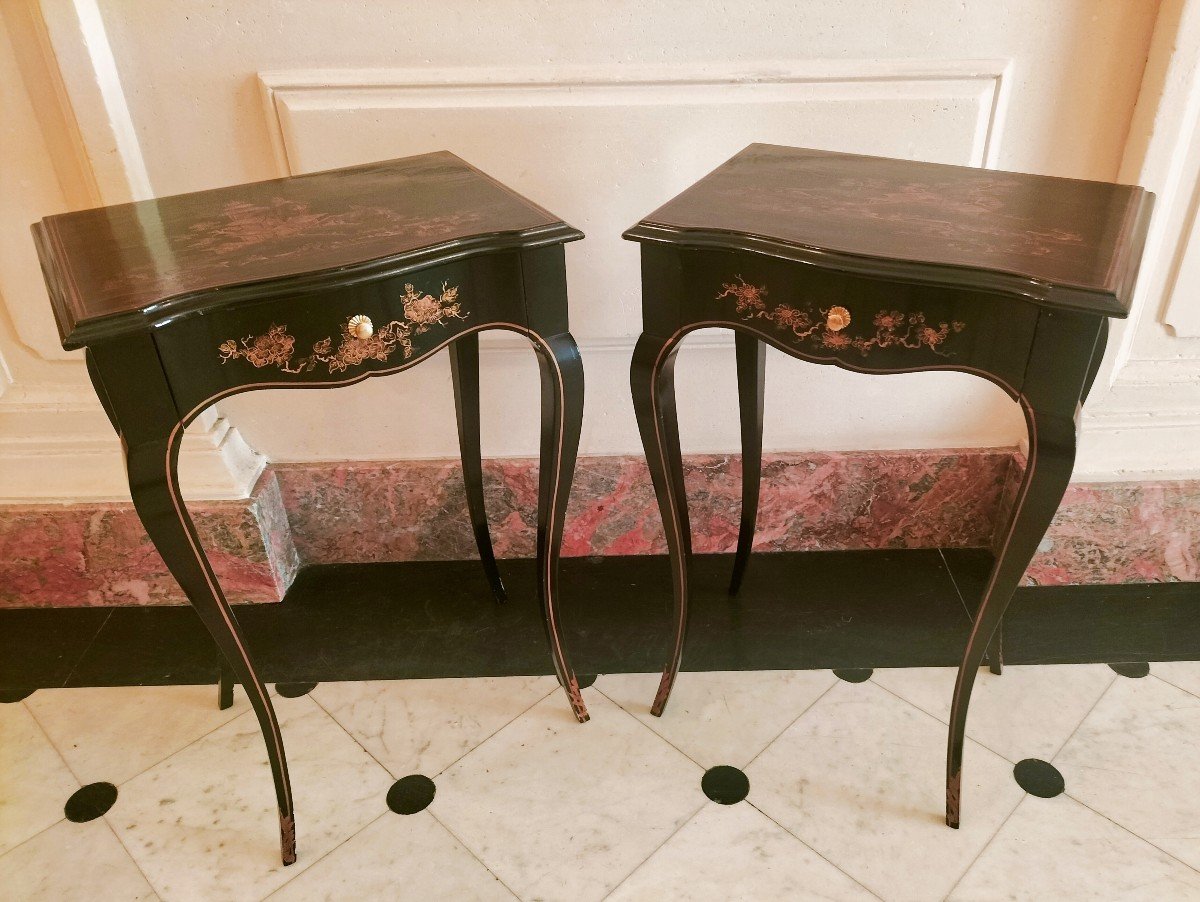 Pair Of Small Lacquer Tables In Japanese Style -photo-2
