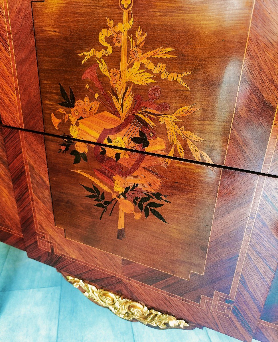 Louis XV - Louis XVI Transition Style Marquetry Commode -photo-2