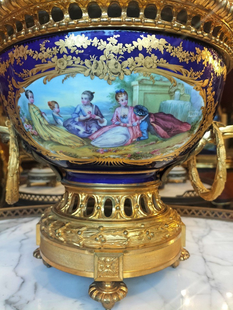 Coupe Couverte En Porcelaine Sèvres 19ème Siècle -photo-1