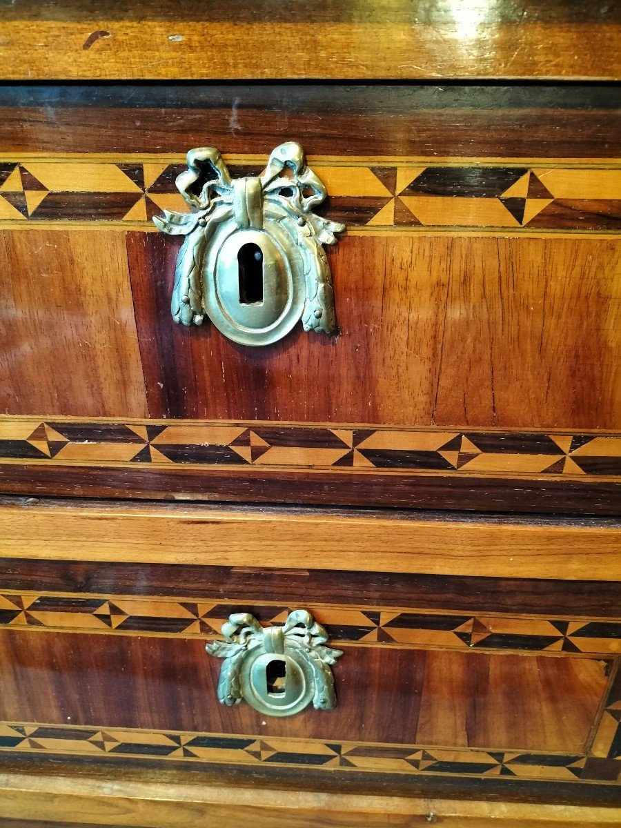 Marquetry Chest Of Drawers From East France, Late 18th-early 19th Century -photo-2