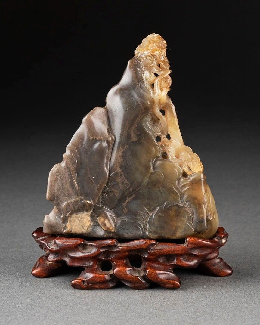 China Deities On Agate Rock -photo-2