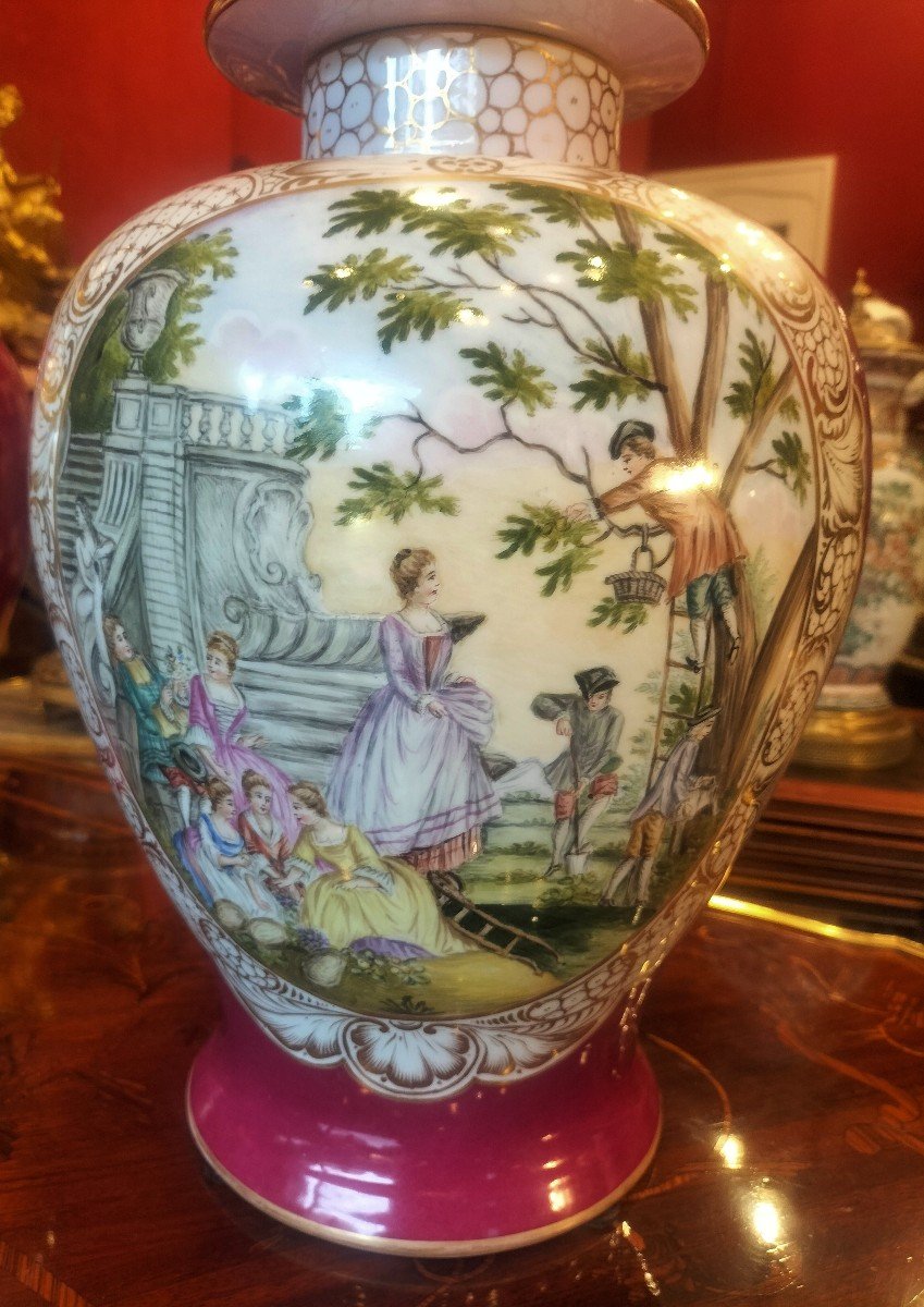 Paire de grands vases en porcelaine de Dresde-photo-2