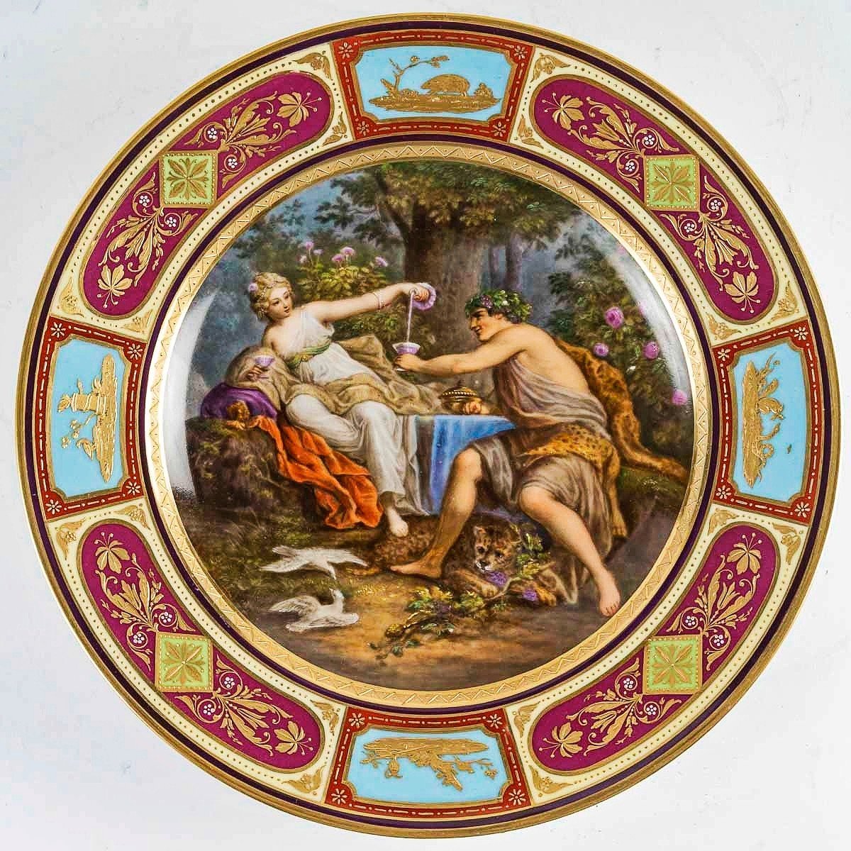 Assiette En Porcelaine De Vienne