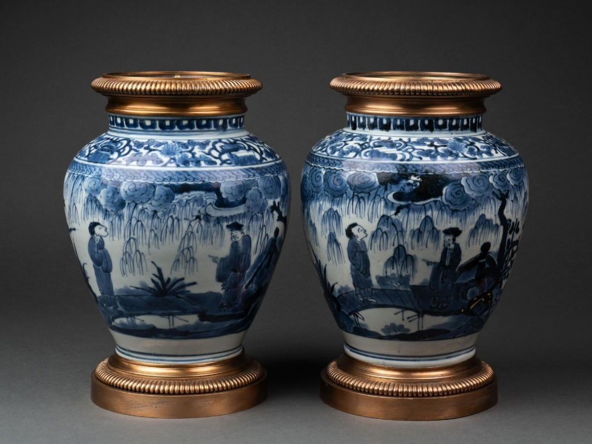 Paire De Vase En Porcelaine Arita Japon époque Edo 17ème siècle 