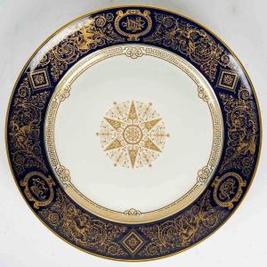 Assiette En Porcelaine De Sèvres 