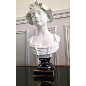 Important Bust In Biscuit And Limoges Porcelain, 19th Century 
